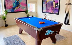 Luxury City Centre Apartment - Pool Table (Adults Only)